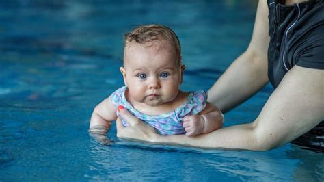 How Early Can Babies Learn to Swim: Exploring the Depths of Infant Aquatic Skills and Beyond